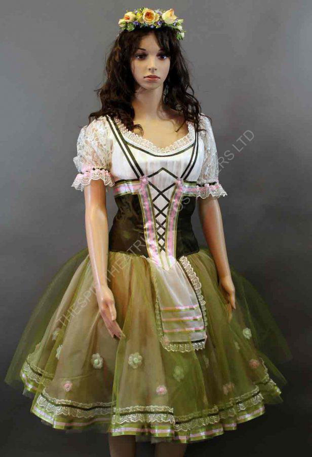 Il Muto ballet corps dress in green from The Phantom of the Oera.